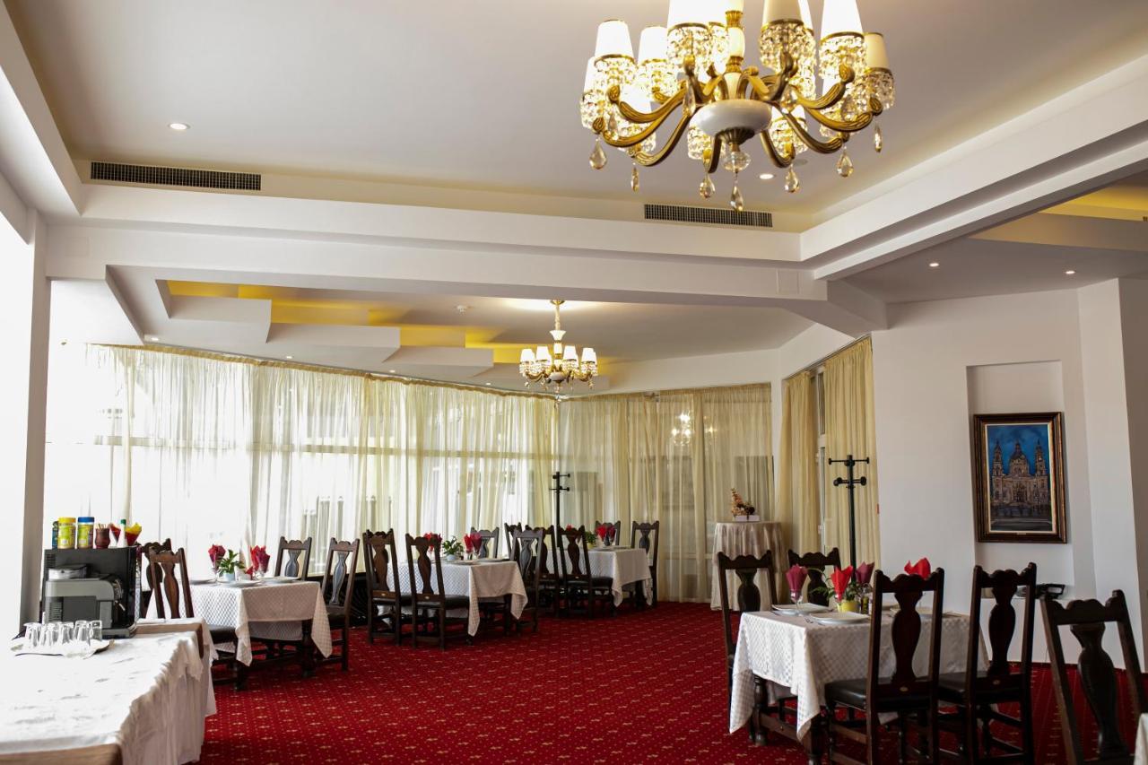 Atrium Panoramic Hotel & Spa Predeal Exterior photo